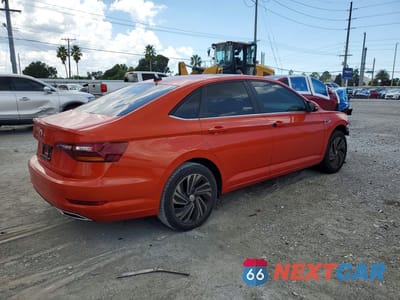 Trzecie zdjęcie samochodu z tyłu: 2019 VOLKSWAGEN JETTA SEL PREMIUM VIN:3VWG57BU0KM147330 - miniatura