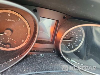 Zdjęcie 9 z 13 samochodu: 2017 HYUNDAI SANTA FE SE VIN:KM8SM4HF9HU166014 - miniatura