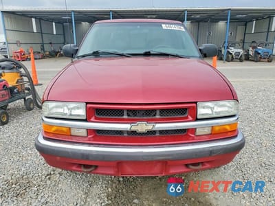 Piąte zdjęcie samochodu w środku: 2002 CHEVROLET S TRUCK S10 VIN:1GCDT13W62K137580 - miniatura