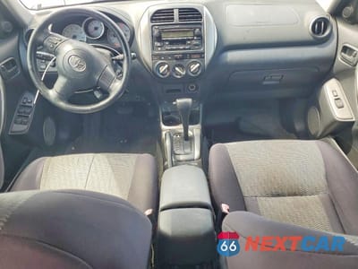 Zdjęcie 8 z 13 samochodu: 2004 TOYOTA RAV4 BASE VIN:JTEGD20V940019920 - miniatura