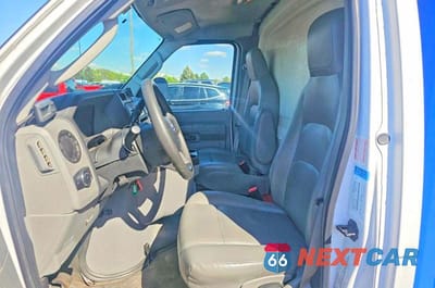 Zdjęcie 12 z 14 samochodu: 2023 FORD ECONOLINE E350 SUPER DUTY CUTAWAY VAN VIN:1FDWE3FK9PDD31812 - miniatura