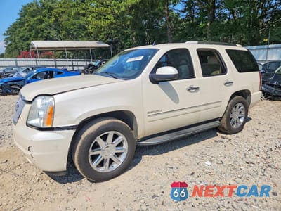 2013 GMC YUKON DENALI 1GKS1EEF2DR359369 - główne zdjęcie licytacji z USA - miniatura