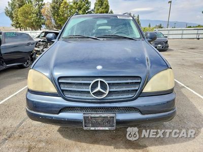 Piąte zdjęcie samochodu w środku: 2000 MERCEDES-BENZ ML 320 VIN:4JGAB54E5YA195953 - miniatura