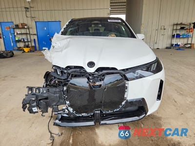 Piąte zdjęcie samochodu w środku: 2026 BMW IX XDRIVE60 VIN:WB553CF04TCV07276 - miniatura