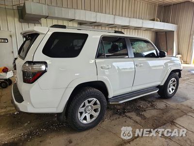Trzecie zdjęcie samochodu z tyłu: 2016 TOYOTA 4RUNNER TRAIL PREMIUM VIN:JTEBU5JR1G5400231 - miniatura