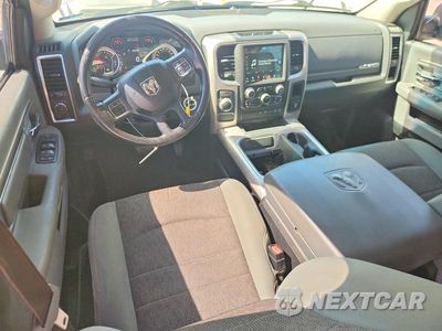 Zdjęcie 8 z 12 samochodu: 2018 RAM 1500 SLT VIN:1C6RR6LG1JS234699 - miniatura