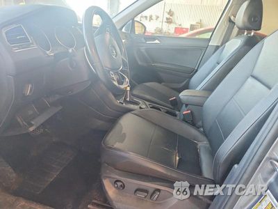 Zdjęcie 7 z 13 samochodu: 2020 VOLKSWAGEN TIGUAN SE VIN:3VV2B7AX5LM023493 - miniatura