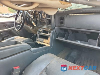 Zdjęcie 8 z 12 samochodu: 2006 GMC SIERRA K2500 HEAVY DUTY VIN:1GTHK23D06F180142 - miniatura