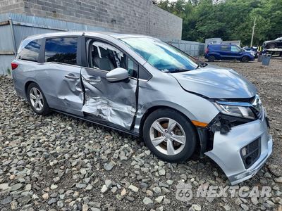 Czwarte zdjęcie samochodu z boku: 2020 HONDA ODYSSEY EXL VIN:5FNRL6H72LB034028 - miniatura