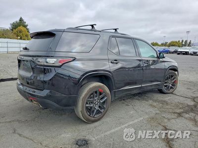 Trzecie zdjęcie samochodu z tyłu: 2021 CHEVROLET TRAVERSE PREMIER VIN:1GNEVKKWXMJ141640 - miniatura