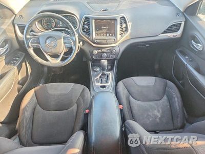 Zdjęcie 8 z 13 samochodu: 2015 JEEP CHEROKEE LATITUDE VIN:1C4PJMCS3FW649488 - miniatura