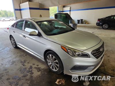 Czwarte zdjęcie samochodu z boku: 2015 HYUNDAI SONATA SPORT VIN:5NPE34AF7FH200800 - miniatura