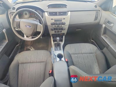 Zdjęcie 8 z 12 samochodu: 2010 FORD FOCUS SE VIN:1FAHP3FN1AW201106 - miniatura
