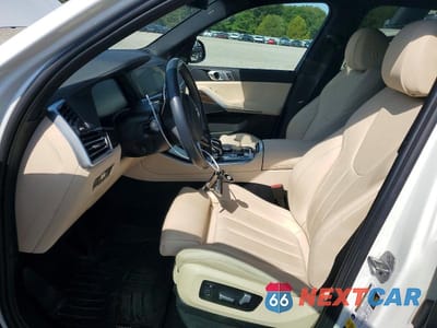 Zdjęcie 7 z 13 samochodu: 2021 BMW X5 XDRIVE40I VIN:5UXCR6C03M9F26739 - miniatura