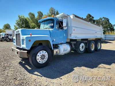 1990 MACK RD688S DUMP TRUCK 1M2P270CXLM008837 - główne zdjęcie licytacji z USA - miniatura