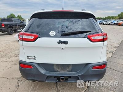 Zdjęcie 6 z 13 samochodu: 2015 JEEP CHEROKEE LATITUDE VIN:1C4PJMCS5FW792989 - miniatura
