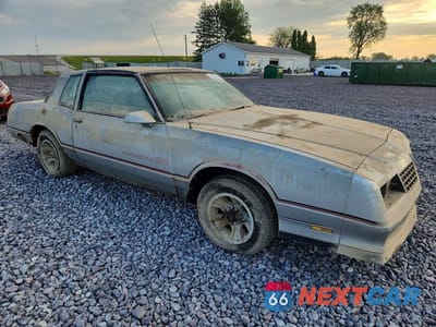 Czwarte zdjęcie samochodu z boku: 1986 CHEVROLET MONTE CARLO VIN:1G1GZ37G4GR159885 - miniatura