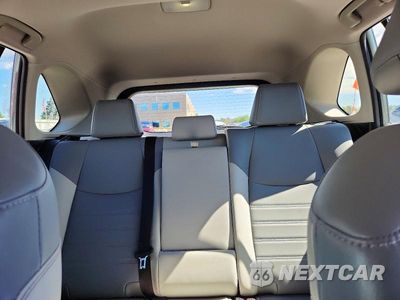 Zdjęcie 10 z 13 samochodu: 2023 TOYOTA RAV4 XLE PREMIUM VIN:JTMB6RFV9PD542831 - miniatura