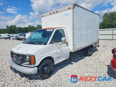2002 GMC SAVANA CUTAWAY G3500 1GDJG31R021204420 - główne zdjęcie licytacji z USA - miniatura