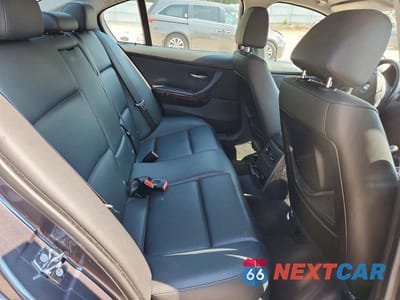 Zdjęcie 10 z 12 samochodu: 2006 BMW 325 I VIN:WBAVB13596PS64683 - miniatura