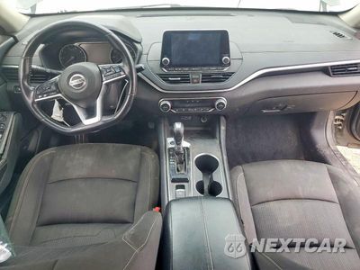 Zdjęcie 8 z 12 samochodu: 2019 NISSAN ALTIMA SV VIN:1N4BL4DV2KN300292 - miniatura