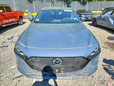 Piąte zdjęcie samochodu w środku: 2021 MAZDA 3 PREMIUM VIN:JM1BPAML1M1324864 - miniatura