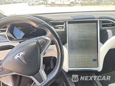 Zdjęcie 9 z 14 samochodu: 2017 TESLA MODEL X VIN:5YJXCBE20HF042287 - miniatura