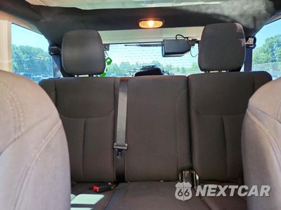 Zdjęcie 10 z 13 samochodu: 2018 JEEP WRANGLER UNLIMITED SPORT VIN:1C4BJWDG9JL818827 - miniatura