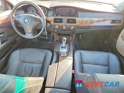 Zdjęcie 8 z 12 samochodu: 2008 BMW 528 I VIN:WBANU53558C114405 - miniatura