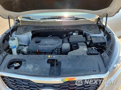 Zdjęcie 12 z 14 samochodu: 2019 KIA SORENTO L VIN:5XYPG4A30KG594306 - miniatura