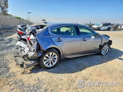 Trzecie zdjęcie samochodu z tyłu: 2013 LEXUS ES 300H VIN:JTHBW1GG0D2031323 - miniatura