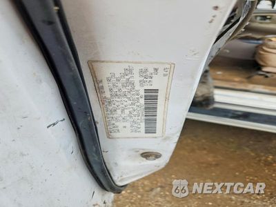 Zdjęcie 14 z 14 samochodu: 2004 TOYOTA SEQUOIA SR5 VIN:5TDZT34AX4S227637 - miniatura