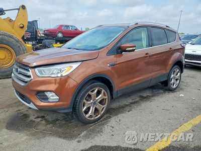 2017 FORD ESCAPE TITANIUM 1FMCU0J92HUB23393 - główne zdjęcie licytacji z USA - miniatura