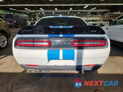 Zdjęcie 6 z 12 samochodu: 2016 DODGE CHALLENGER R/T SCAT PACK VIN:2C3CDZFJ6GH234451 - miniatura