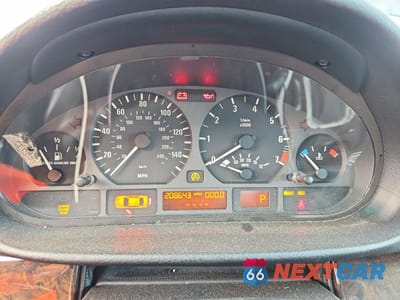 Zdjęcie 9 z 12 samochodu: 2004 BMW 325 XI VIN:WBAEU33494PR06832 - miniatura