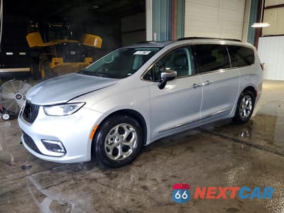 2023 CHRYSLER PACIFICA LIMITED 2C4RC1GG8PR533401 - główne zdjęcie licytacji z USA - miniatura