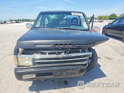 Piąte zdjęcie samochodu w środku: 1997 NISSAN TRUCK BASE VIN:1N6SD11S2VC301925 - miniatura