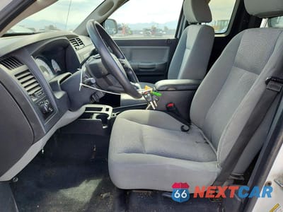 Zdjęcie 7 z 13 samochodu: 2010 DODGE DAKOTA SXT VIN:1D7RW3BKXAS225429 - miniatura