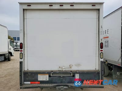 Zdjęcie 6 z 13 samochodu: 2010 FORD ECONOLINE E350 SUPER DUTY CUTAWAY VAN VIN:1FDWE3FL8ADA24390 - miniatura
