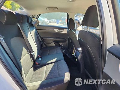 Zdjęcie 10 z 12 samochodu: 2022 KIA FORTE LXS VIN:3KPF24AD1NE425996 - miniatura