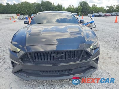 Piąte zdjęcie samochodu w środku: 2020 FORD MUSTANG GT VIN:1FA6P8CF3L5185467 - miniatura