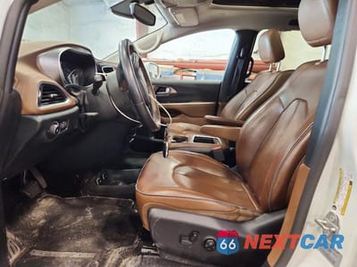 Zdjęcie 7 z 13 samochodu: 2017 CHRYSLER PACIFICA LIMITED VIN:2C4RC1GG2HR528941 - miniatura