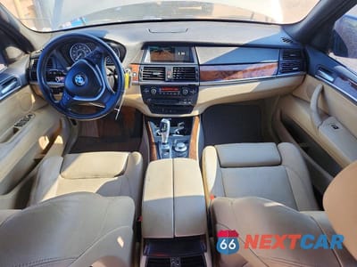 Zdjęcie 8 z 12 samochodu: 2007 BMW X5 4.8I VIN:4USFE835X7LZ37071 - miniatura