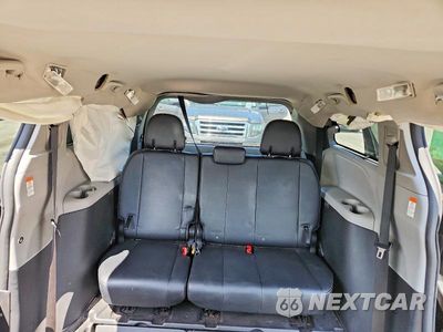 Zdjęcie 10 z 14 samochodu: 2015 TOYOTA SIENNA VIN:5TDXK3DC0FS676369 - miniatura