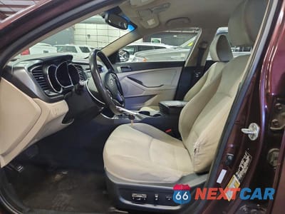 Zdjęcie 7 z 12 samochodu: 2012 KIA OPTIMA LX VIN:5XXGM4A75CG025551 - miniatura