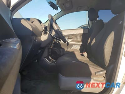 Zdjęcie 7 z 12 samochodu: 2013 SCION XD BASE VIN:JTKKUPB41D1030915 - miniatura