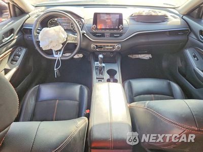 Zdjęcie 8 z 12 samochodu: 2022 NISSAN ALTIMA SR VIN:1N4BL4CW4NN365255 - miniatura
