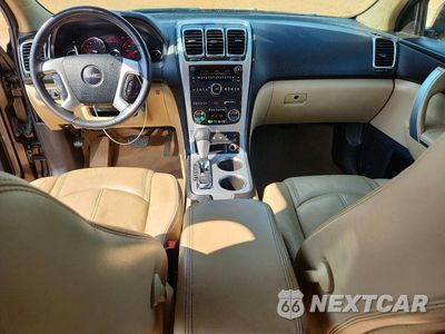 Zdjęcie 8 z 13 samochodu: 2010 GMC ACADIA SLT-1 VIN:1GKLVMED3AJ107853 - miniatura