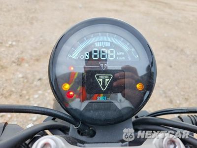 Zdjęcie 7 z 9 samochodu: 2023 TRIUMPH MOTORCYCLE TRIDENT 660 VIN:SMTL10UL3PTBH3616 - miniatura