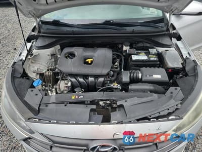 Zdjęcie 11 z 12 samochodu: 2019 HYUNDAI ELANTRA SE VIN:5NPD74LF4KH488847 - miniatura